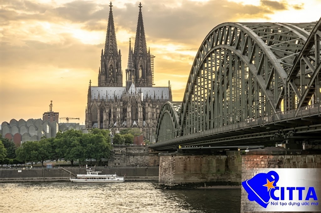 Cologne là một trong những cảng nội địa quan trọng của châu Âu