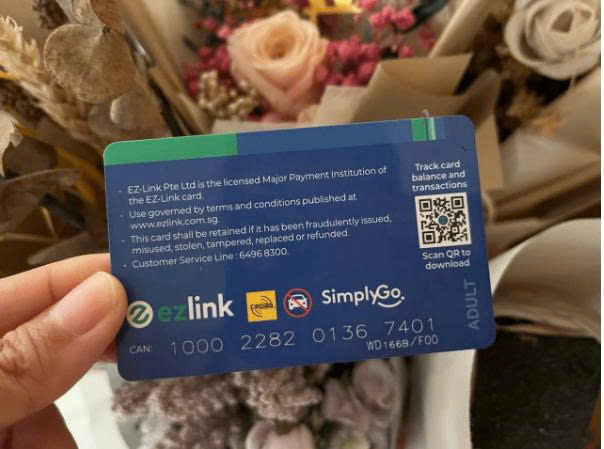 Công nghệ SimplyGo (Thẻ Ngân Hàng & Ví Điện Tử)